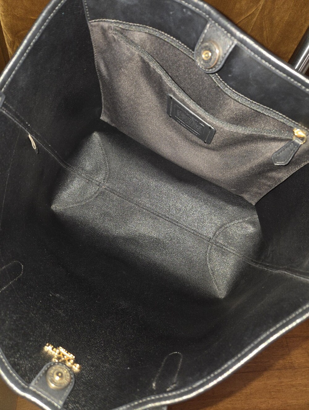 Coach Outlet City Tote Dark Brown/Black Signature Canvas - Picture 11 of 13
